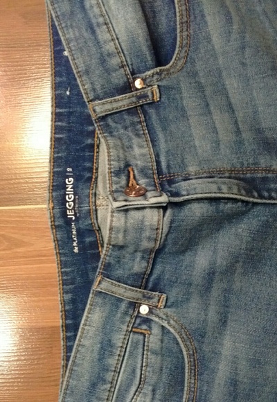 NWOT the PLATINUM JEGGINGS  by CHICO'S - Picture 5 of 5